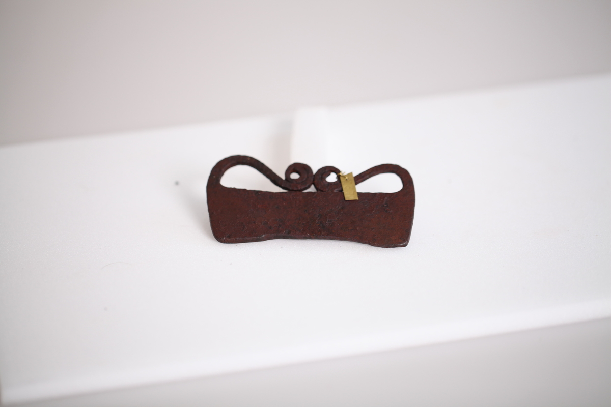 Tennstål av jern fra middelalder