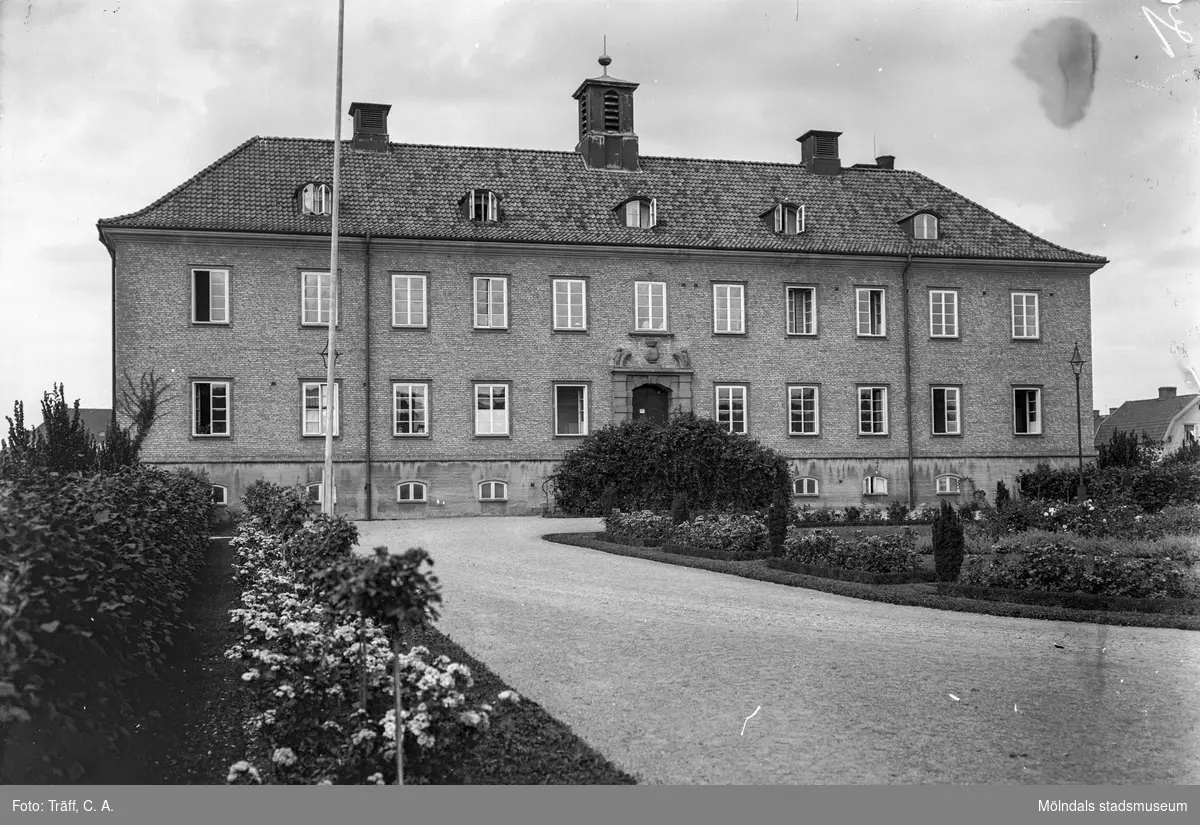 Mölndals lasarett i Bosgården, Mölndal. Fasad mot Göteborgsvägen.