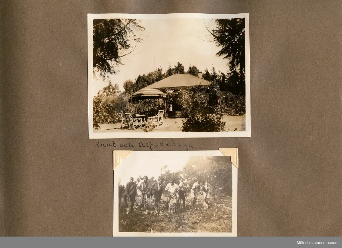 Fotografialbum som tillhört missionären Helga Andreasson. Albumet börjar med bilder från Roodeport 1932.

Helga Andreasson växte upp i Mölndal och efter avslutad skolgång utbildade hon sig till sjuksköterska och diakonissa vid Bräcke diakonianstalt. År 1931 reste hon ut till Zululand i Sydafrika och arbetade där som missionär för Svenska Kyrkans Mission. I närmare 40 år kom Helga Andreasson att arbeta i Sydafrika med kyrka och mission. 

Givaren Lilly Nygren är syster till Helga Andreasson, som var äldsta systern i en barnskara av sex.
Foton, diabilder, böcker mm. efter Helga Andreasson finns förvarade i Föreningsarkivet i Mölndal.