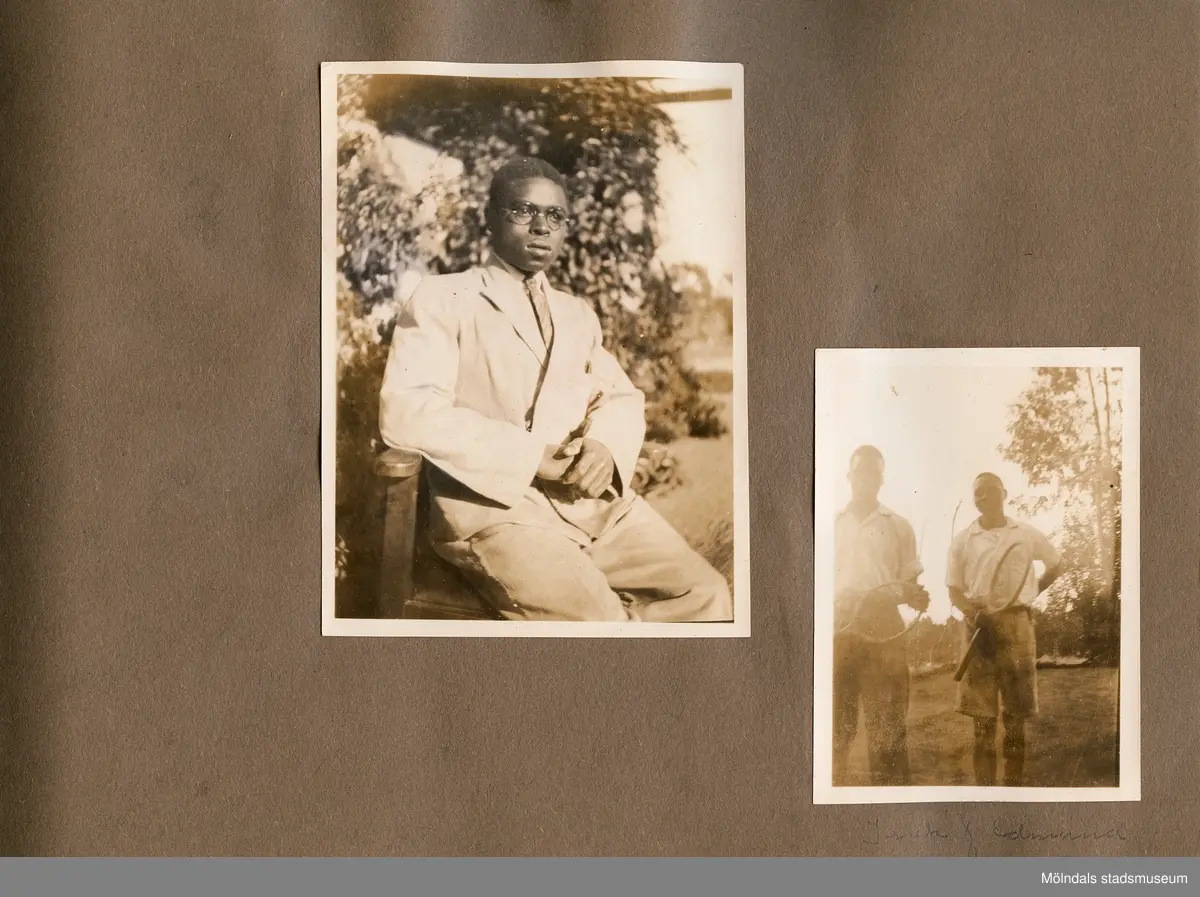 Fotografialbum som tillhört missionären Helga Andreasson. Albumet börjar med bilder från Roodeport 1932.

Helga Andreasson växte upp i Mölndal och efter avslutad skolgång utbildade hon sig till sjuksköterska och diakonissa vid Bräcke diakonianstalt. År 1931 reste hon ut till Zululand i Sydafrika och arbetade där som missionär för Svenska Kyrkans Mission. I närmare 40 år kom Helga Andreasson att arbeta i Sydafrika med kyrka och mission. 

Givaren Lilly Nygren är syster till Helga Andreasson, som var äldsta systern i en barnskara av sex.
Foton, diabilder, böcker mm. efter Helga Andreasson finns förvarade i Föreningsarkivet i Mölndal.