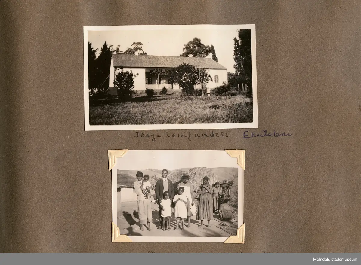 Fotografialbum som tillhört missionären Helga Andreasson. Albumet börjar med bilder från Roodeport 1932.

Helga Andreasson växte upp i Mölndal och efter avslutad skolgång utbildade hon sig till sjuksköterska och diakonissa vid Bräcke diakonianstalt. År 1931 reste hon ut till Zululand i Sydafrika och arbetade där som missionär för Svenska Kyrkans Mission. I närmare 40 år kom Helga Andreasson att arbeta i Sydafrika med kyrka och mission. 

Givaren Lilly Nygren är syster till Helga Andreasson, som var äldsta systern i en barnskara av sex.
Foton, diabilder, böcker mm. efter Helga Andreasson finns förvarade i Föreningsarkivet i Mölndal.