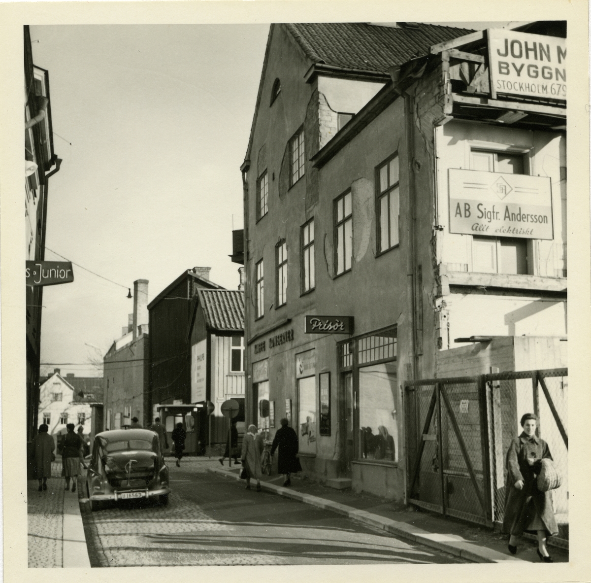 Västerås. Hantverkargatan mot väster.