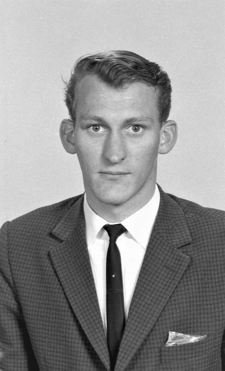 Elever og lærere ved Stuertskole 1969-70. Bestilt av Stuertskolen