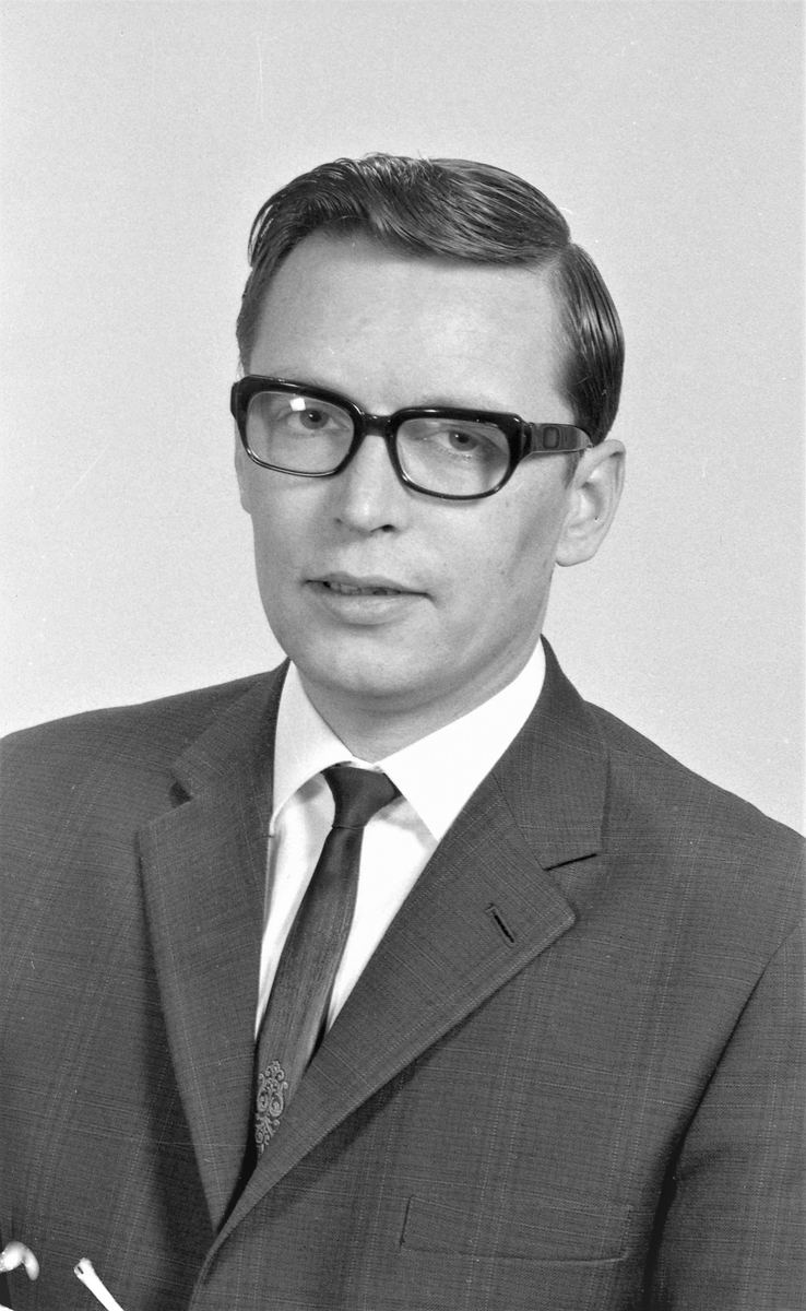 Elever og lærere ved Stuertskole 1969-70. Bestilt av Stuertskolen
