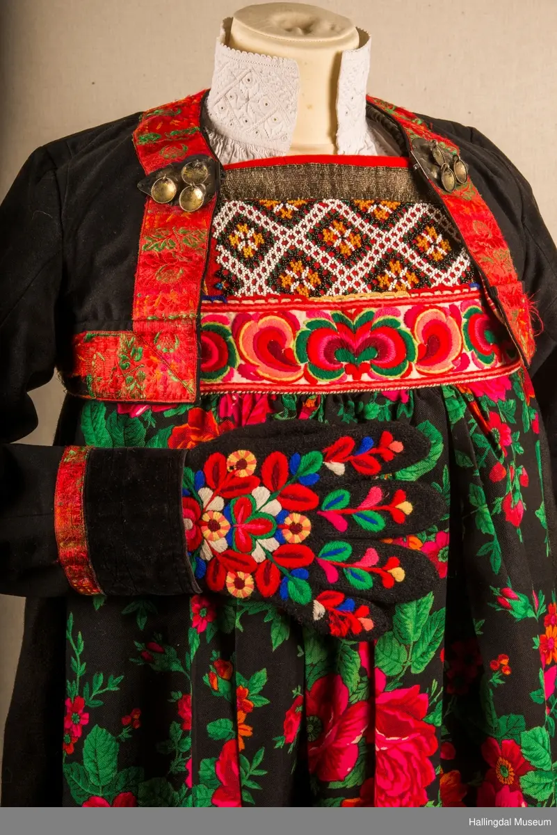 Bunad fra Hemsedal i Hallingdal