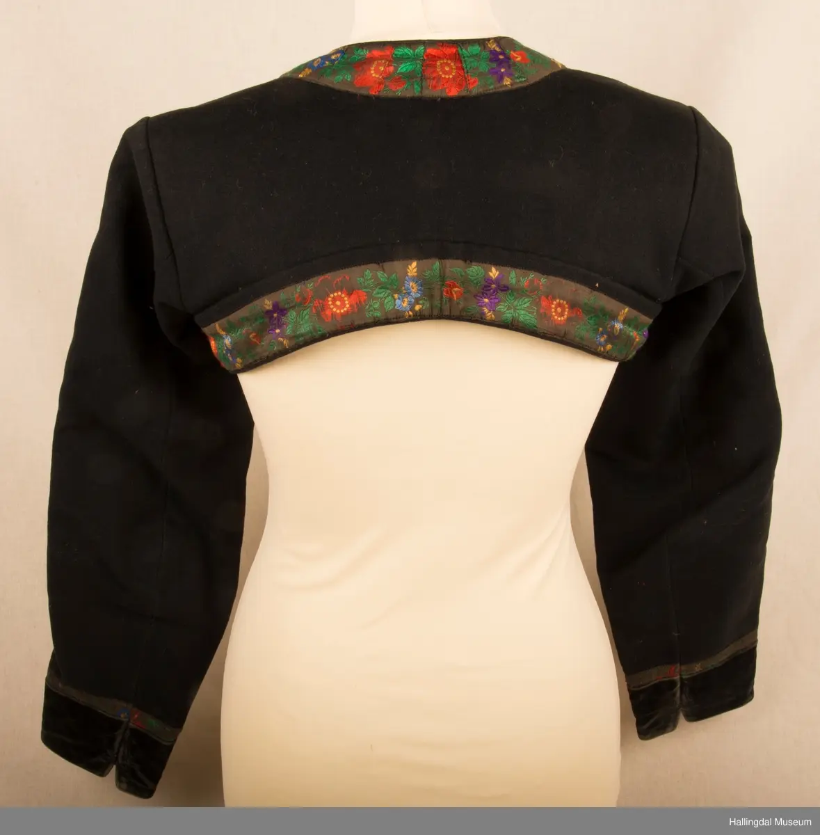 Bunad fra Hemsedal i Hallingdal