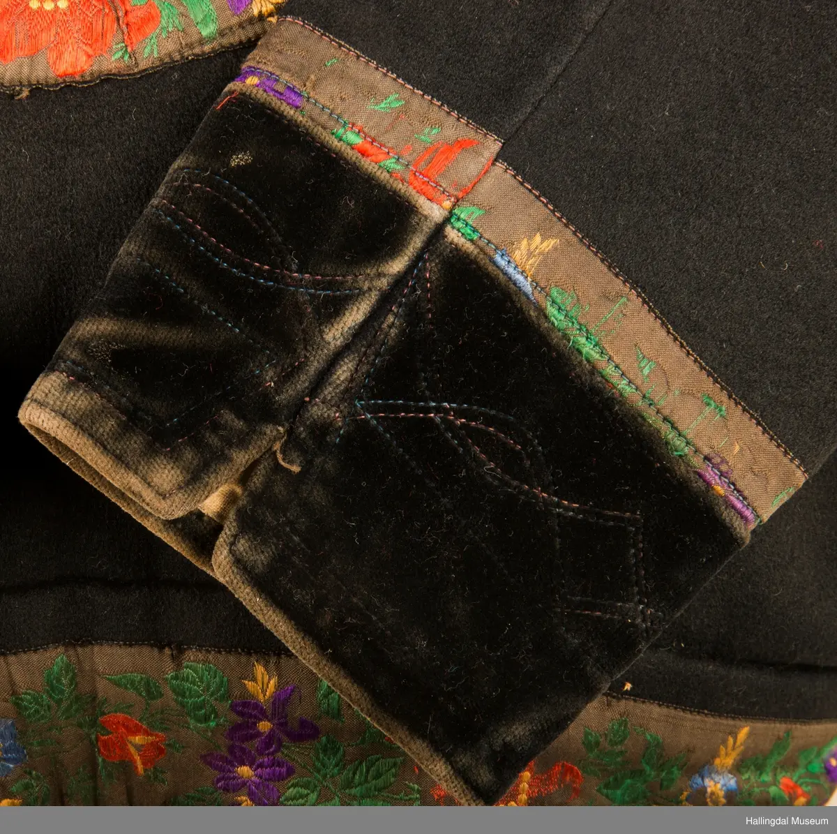 Bunad fra Hemsedal i Hallingdal