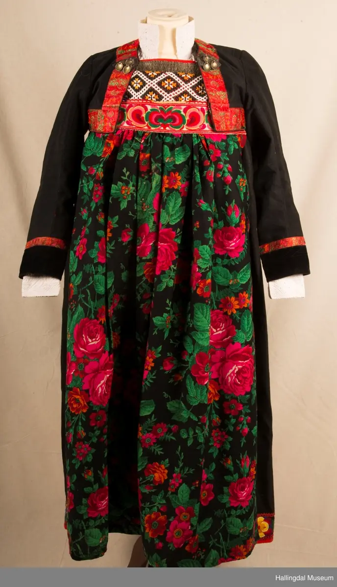Bunad fra Hemsedal i Hallingdal