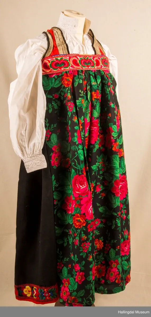 Bunad fra Hemsedal i Hallingdal