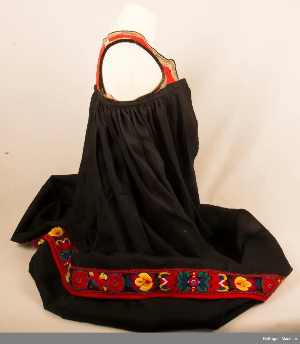 Bunad fra Hemsedal i Hallingdal