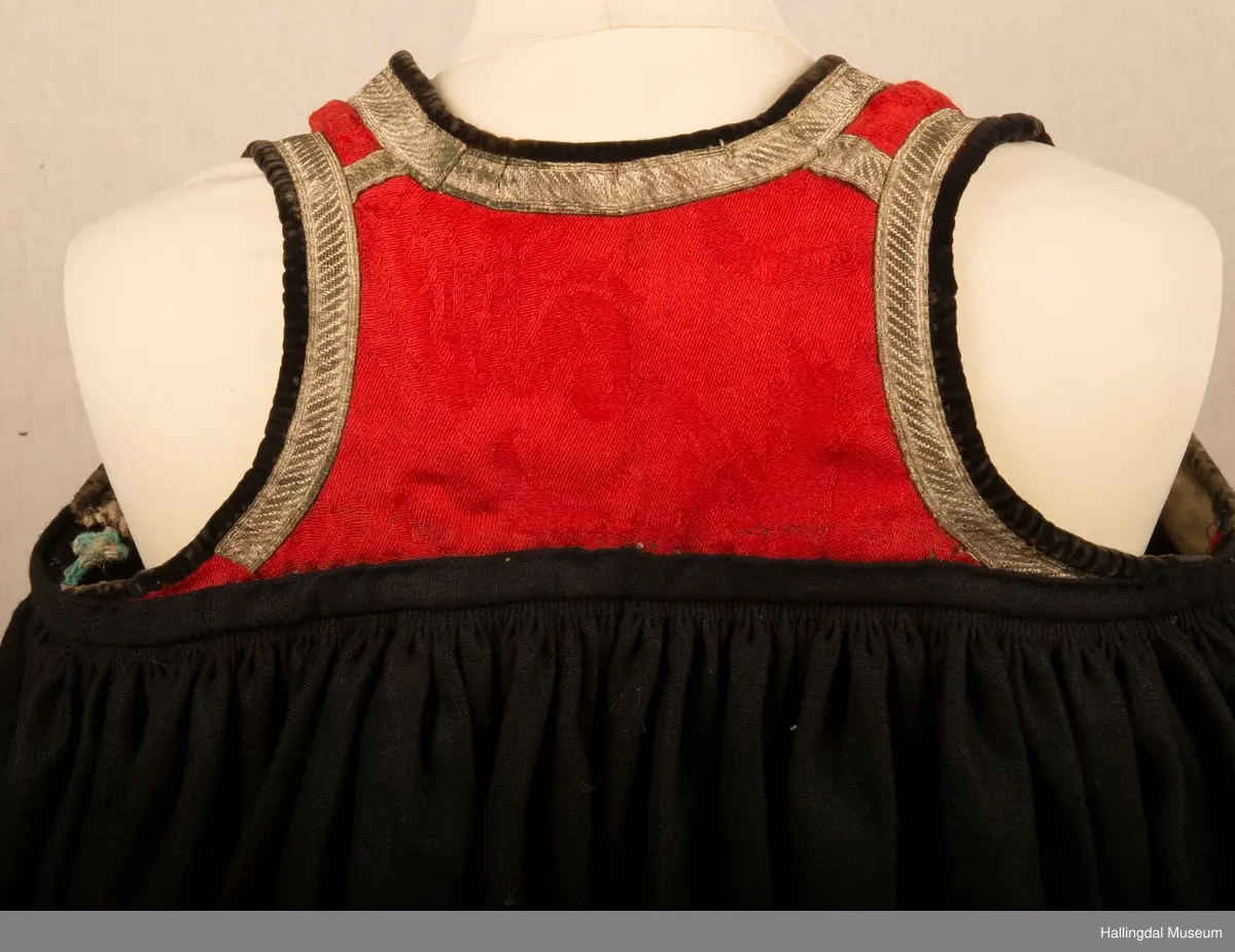 Bunad fra Hemsedal i Hallingdal