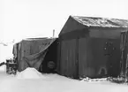 Sveg 1979.
Skolans övningsplats var belägen mellan högstadiet och älven. Tigare år på campingplatsen. Förhållandena var mycket primitiva och serviceavdelningen hade hela sin verksamhet i tält och container.

OBS! två bilder.