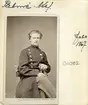 Porträtt av Axel Palme. Född i Kalmar som son till lagmannen Christian Adolph Palme och maka Sopie Louise Nordenanckar. Från 1861 underlöjtnant vid Andra livgrenadjärregementet i Linköping. Han deltog med utmärkelse i dansk tjänst i 1864 års krig och däri även sårad och fångad. Han har beskrivits som 