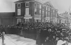 Hungerdemonstration i Hudiksvall 1917.