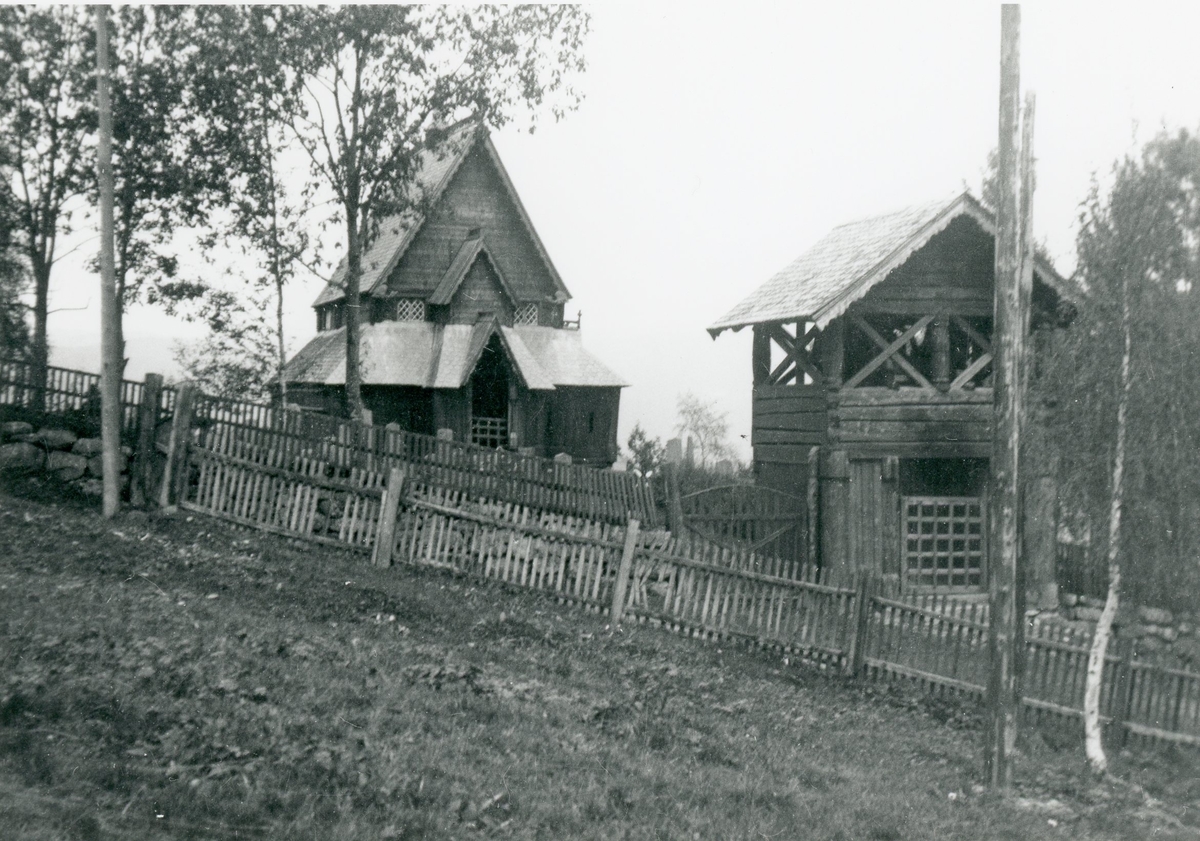 Reinli gamle stavkyrkje.