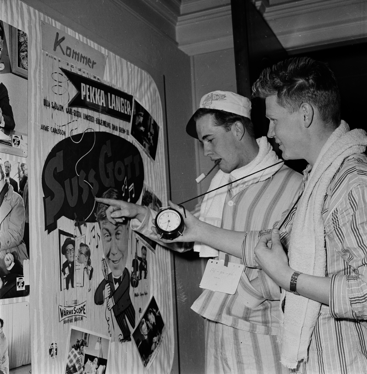 Slottsbiografen med publik i pyjamas, Uppsala 1957