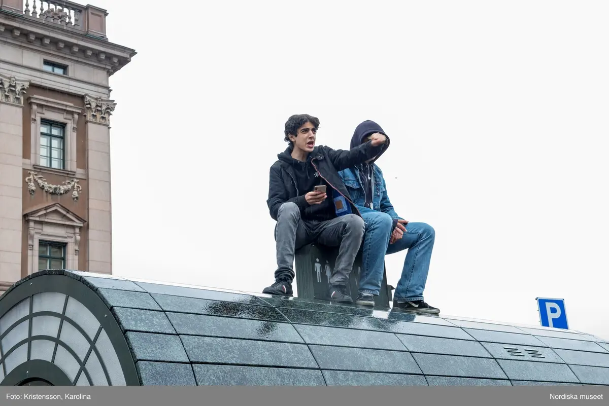 Klimatstrejk, skolstrejk. Skolungdomar tågar från Sergels torg till Mynttorget. Den globala ungdomsledda rörelsen Fridays for future och dess grundare Greta Thunberg är på plats.