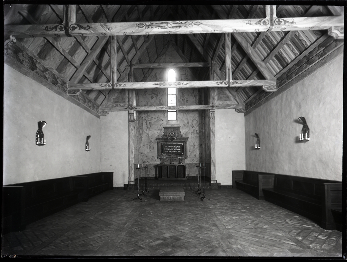 Interiör från Sankt Davids kapell, Hovdestalunds kyrkogård i Västerås.