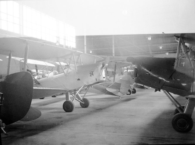 Flygplan i luften.