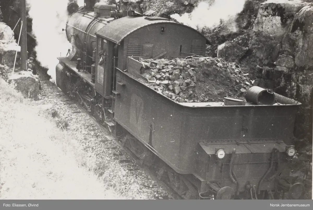 Damplokomotiv type 33a nr. 299 i nærheten av Nakksjø stasjon