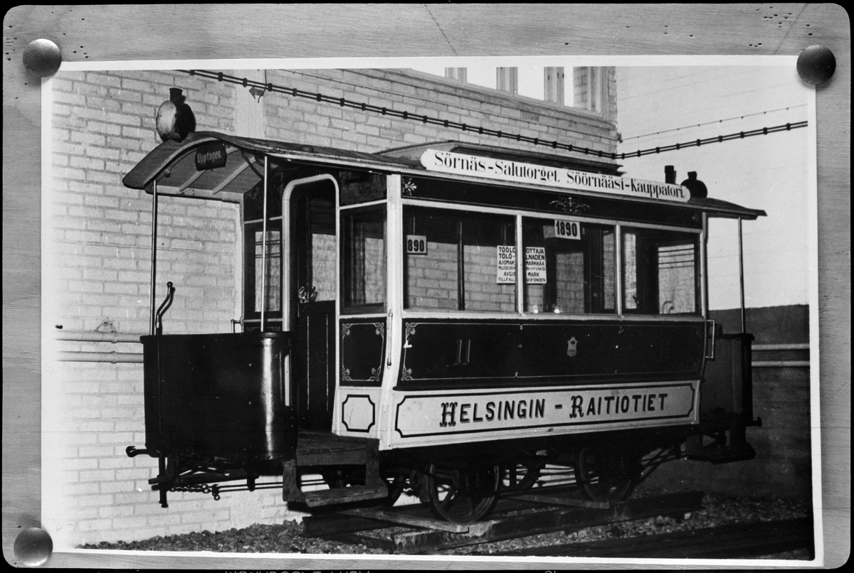 Helsingin Raitiotie- ja Omnibus Osakeyhtiö, HRO hästspårvagn 11 från 1890. En museivagn i Helsingfors.