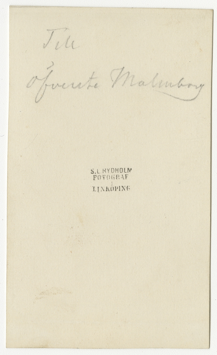 Porträtt av Adolf Israel Gustaf Lagerfelt, underlöjtnant vid Andra livgrenadjärregementet I 5.

Se även bild AMA.0001880.