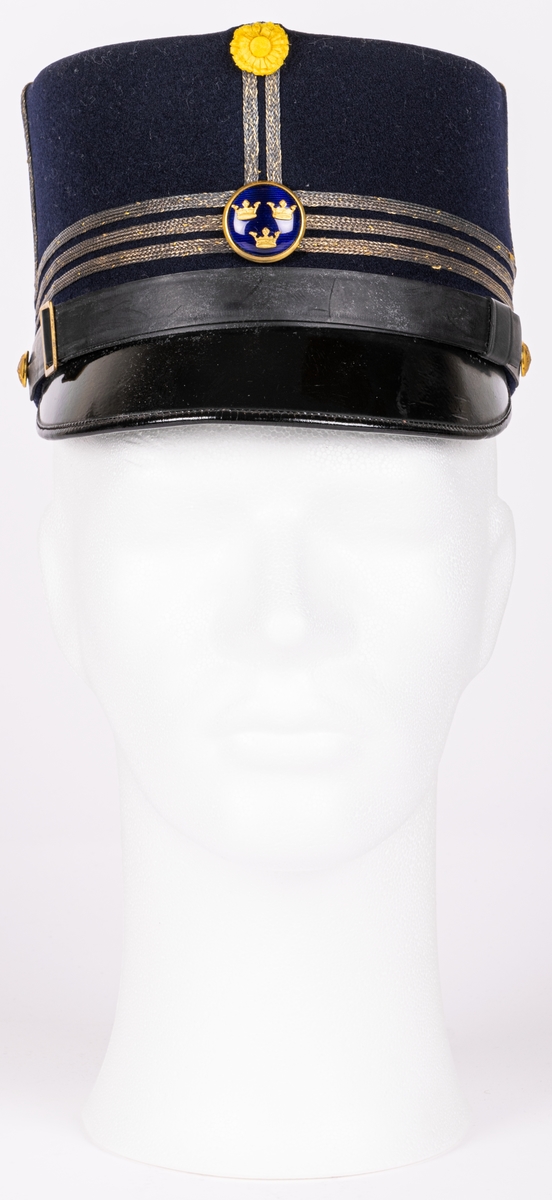Uniformsmössa, militär modell/ä, blå med guldsnoddar. För kapten. I 14. M/1865-99.