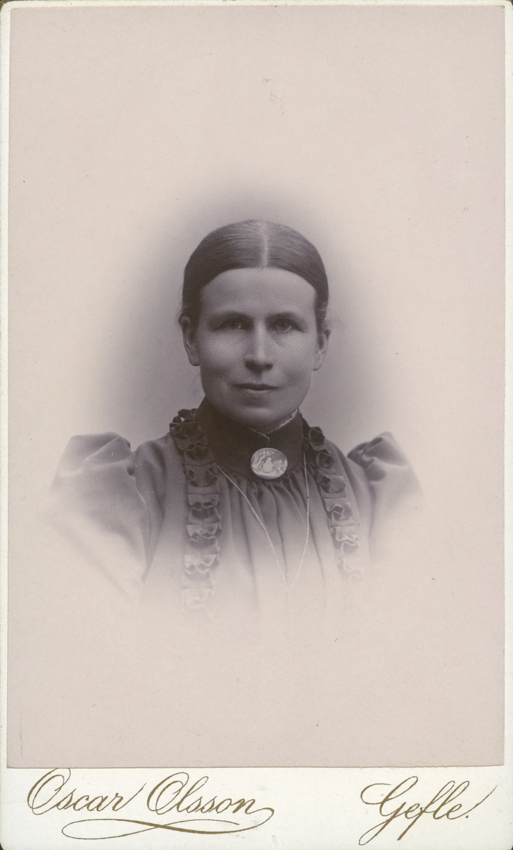 Kvinnoporträtt.