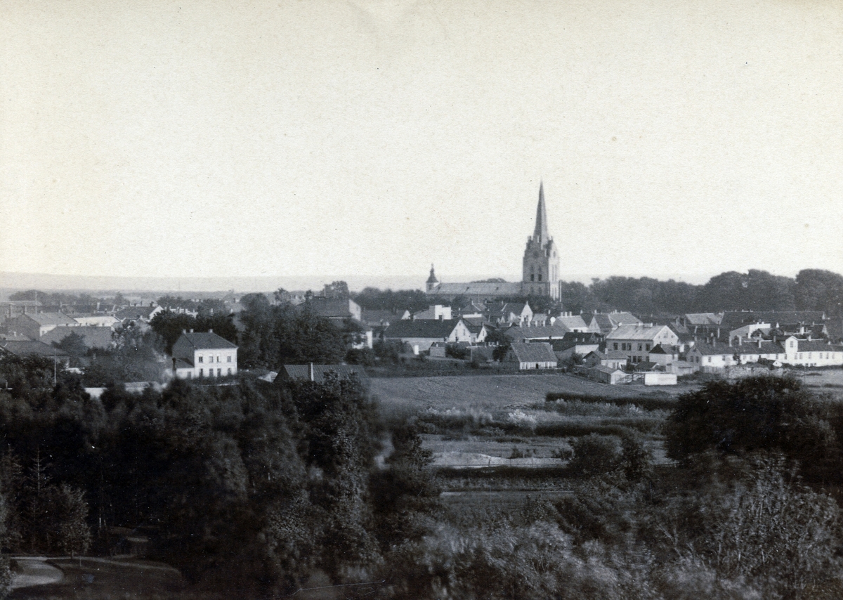 Halmstad på 1890-talet.
Vy taget från torntrapporna på Galgberget.