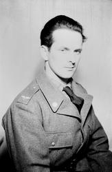 Porträttbilder av frivilliga vid Svenska frivilligflottiljen i Finland 1939-1940 (F 19)