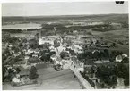 Norberg sn, Norberg.
Flygfoto över Norberg, med kyrkan. 1932.