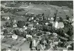 Norberg sn, Norberg.
Flygfoto över Norberg, med kyrkan. 1932.