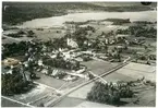 Norberg sn, Norberg.
Flygfoto över Norberg, med kyrkan. 1932.