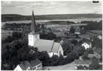 Norberg sn, Norberg.
Flygfoto över Norbergs kyrka. 1932.