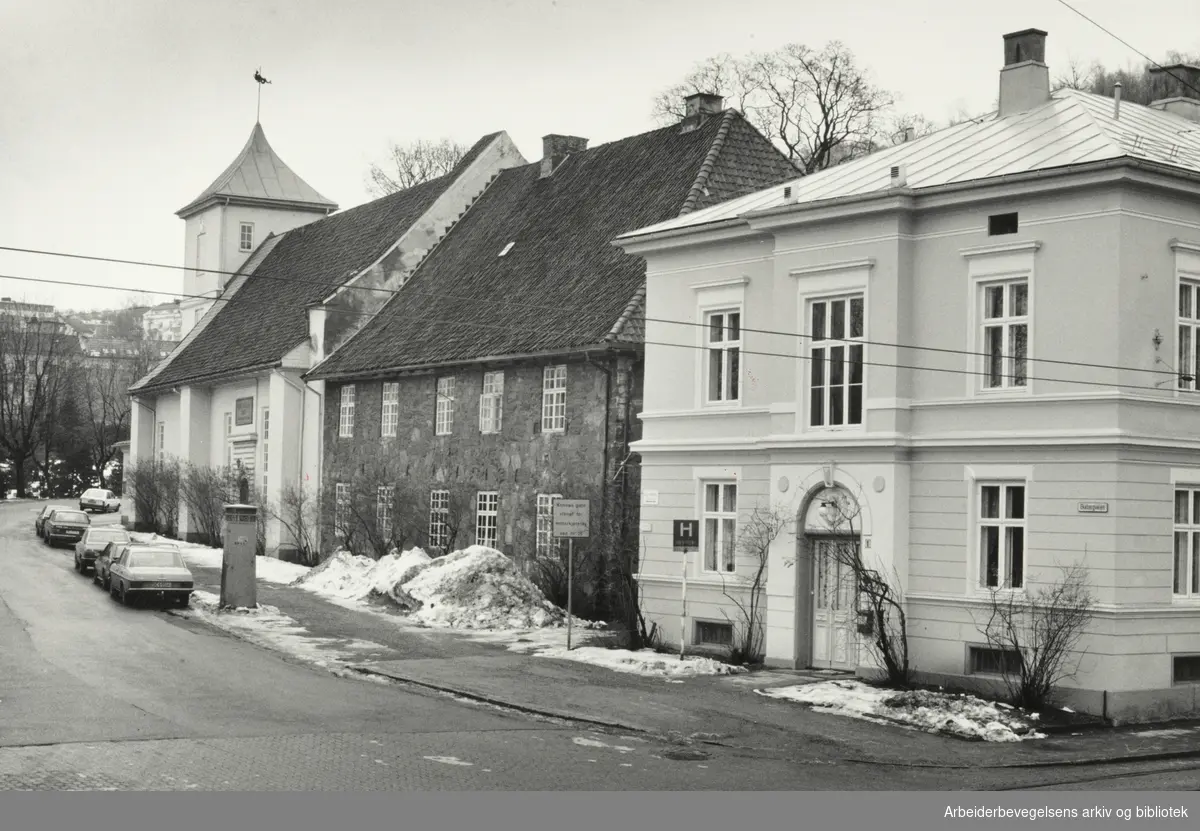 Oslo Hospital. 5. april 1988