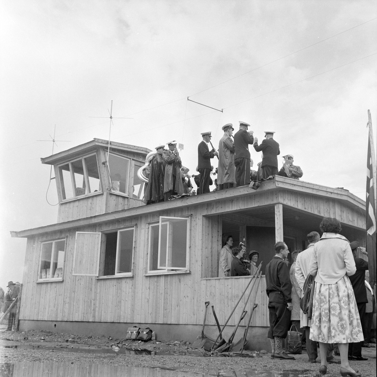 Åpning av Røros flyplass