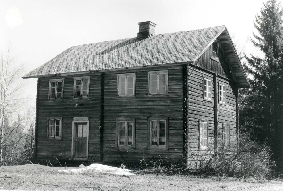 Åmotstuen, Nordre Land