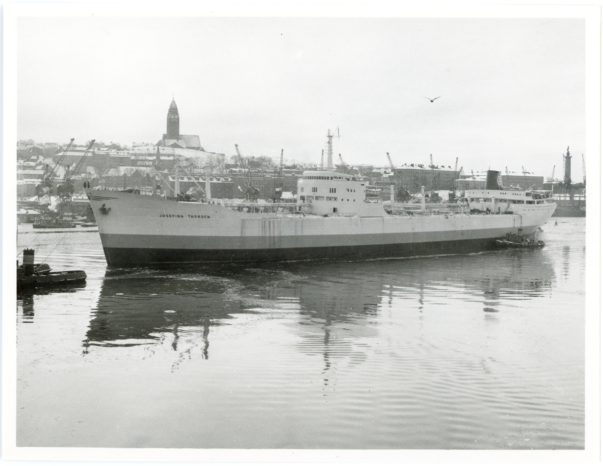 Fartyget 133 T/T Josefina Thordén i Göteborg.