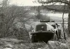 Prov med lastterrängbil 939 vid Arméns motorskola. Slutprov i Strängnäs i april 1962.