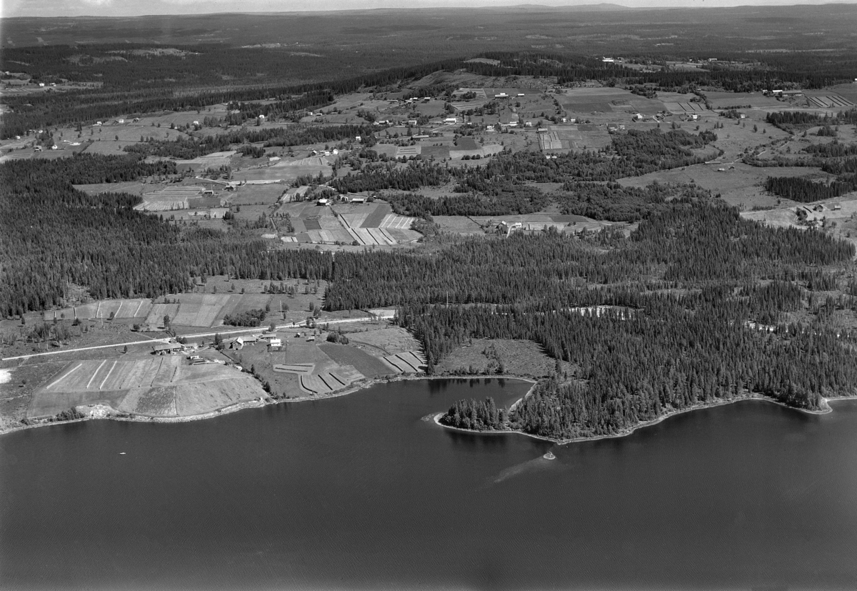 Flyfoto av Åsmarka, Næra, Ringsaker.