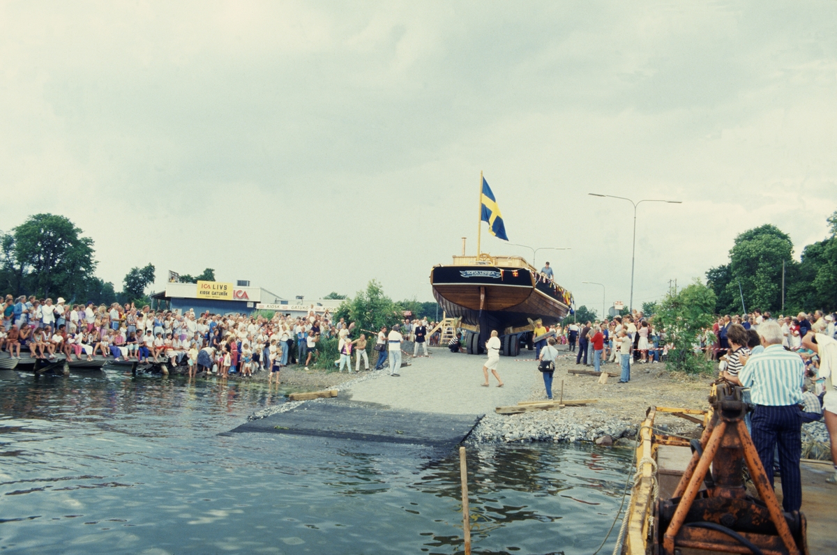 SOFIA LINNEAS sjösättning.