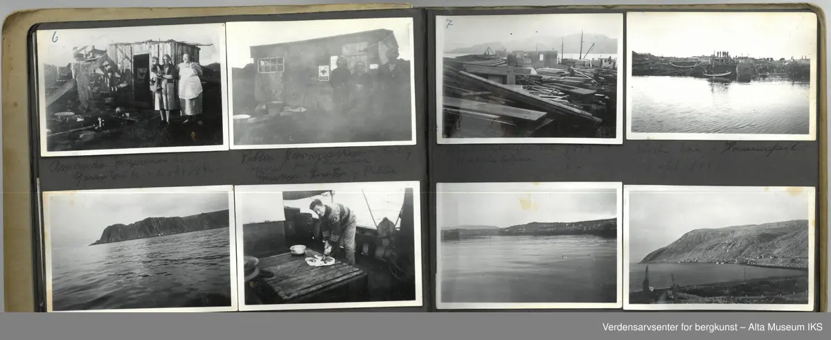 Fotoalbum med små bilder i størrelse 8,6 cm (lengde) x 6 cm (høyde). Det er ca 4 bilder per side, bildene er limt fast, noen har løsnet helt, andre er i ferd med å løsne. Noen bilder er en smule bøyd, andre er i god stand. Albumet i seg selv er relativt slitt, men i god stand.