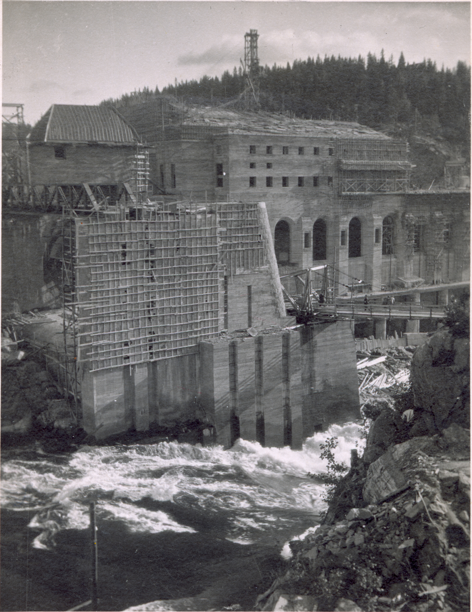 Mørkfoss - Solbergfoss. Udatert