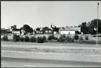 Västerås, Ängsgärdet.
Vy över område med rivningshus, c:a 1967.