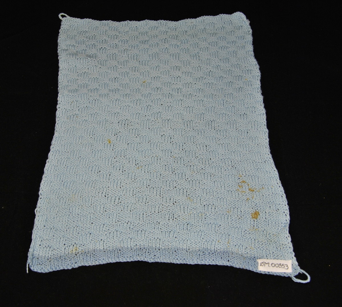 Annakvar rute med 4 rette og ronge som dannar sjakkmønster