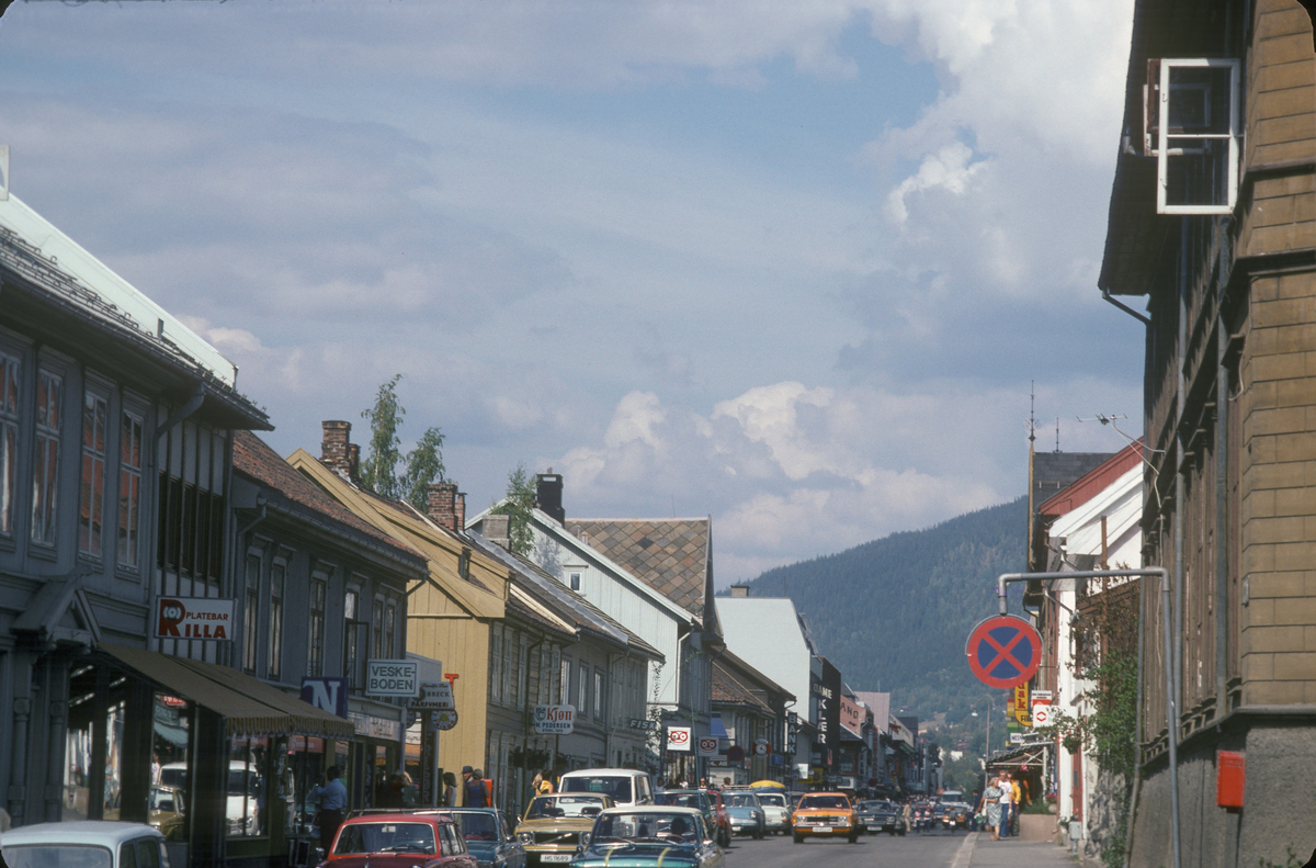 Storgata, Lillehammer, fra Wiesegården i Storgata 31 og nordover