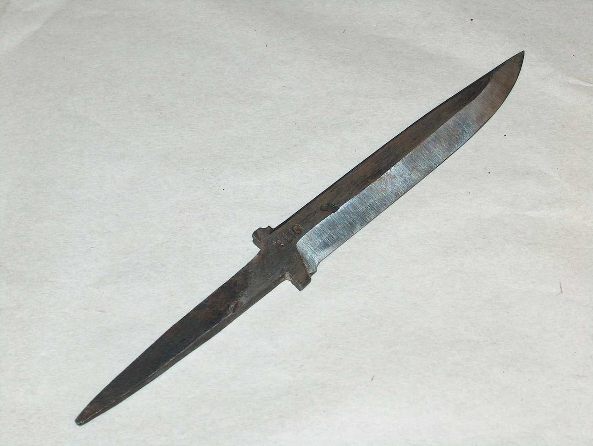 Knivblad. Heimesmia, ubruka.