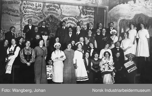 Forretning, utstilling, butikk