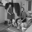 Hel familj på 15 kvadrat.
24 mars 1959.