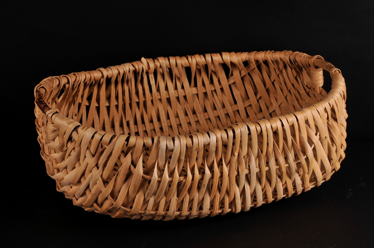 Korg, fletta. Ubehandla.